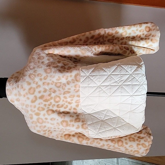 UGG MARLENE FAUX FUR/QUILTED JACKET - Picture 5 of 11